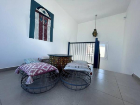 Peaceful 1BR with shared terrace at the Nook